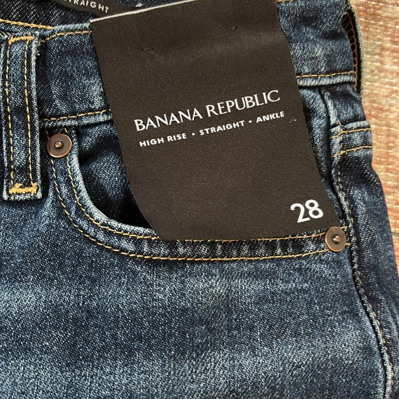Banana Republic High-Rise Straight Jeans Size 28 - Picture 3 of 11